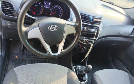 Hyundai Solaris II рестайлинг, 2014 год, 850 000 рублей, 6 фотография