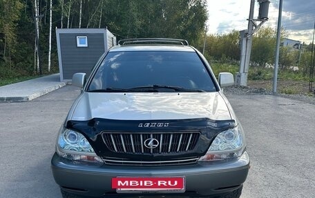 Lexus RX IV рестайлинг, 2000 год, 1 200 000 рублей, 2 фотография