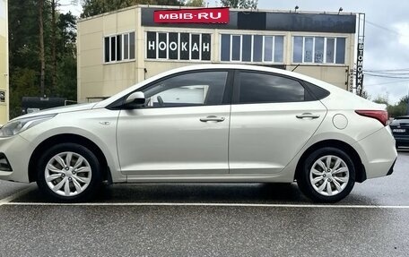 Hyundai Solaris II рестайлинг, 2019 год, 990 000 рублей, 8 фотография