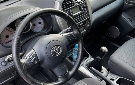 Toyota RAV4, 2004 год, 950 000 рублей, 11 фотография