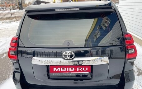 Toyota Land Cruiser Prado 150 рестайлинг 2, 2018 год, 5 500 000 рублей, 8 фотография