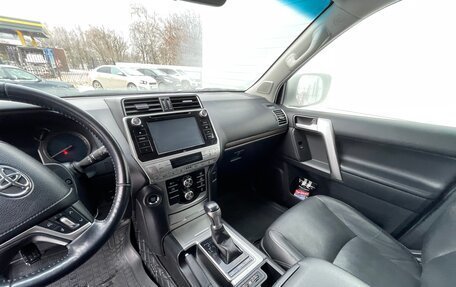 Toyota Land Cruiser Prado 150 рестайлинг 2, 2018 год, 5 500 000 рублей, 14 фотография