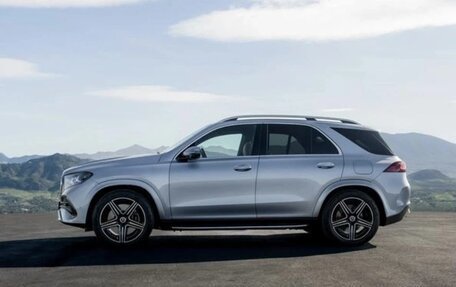Mercedes-Benz GLE, 2026 год, 15 890 000 рублей, 2 фотография