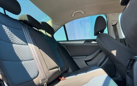 Volkswagen Jetta VI, 2013 год, 997 000 рублей, 4 фотография