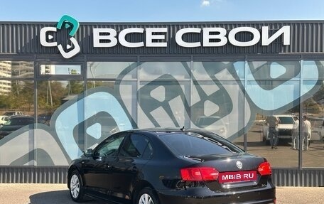 Volkswagen Jetta VI, 2013 год, 997 000 рублей, 3 фотография