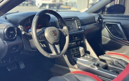 Nissan GT-R, 2017 год, 7 750 000 рублей, 11 фотография