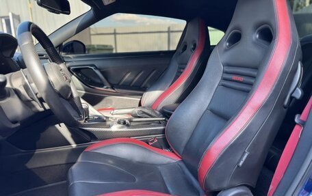 Nissan GT-R, 2017 год, 7 750 000 рублей, 10 фотография
