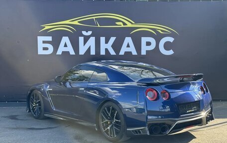 Nissan GT-R, 2017 год, 7 750 000 рублей, 5 фотография