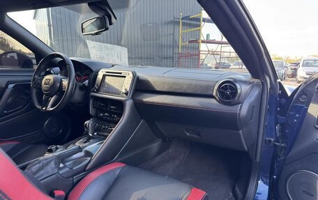 Nissan GT-R, 2017 год, 7 750 000 рублей, 19 фотография