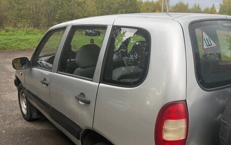 Chevrolet Niva I рестайлинг, 2004 год, 200 000 рублей, 8 фотография
