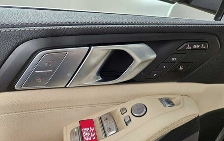 BMW X7, 2021 год, 7 200 000 рублей, 11 фотография