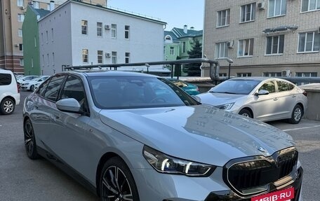 BMW 5 серия, 2024 год, 7 650 000 рублей, 2 фотография