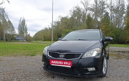 KIA cee'd I рестайлинг, 2010 год, 700 000 рублей, 4 фотография