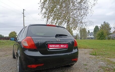 KIA cee'd I рестайлинг, 2010 год, 700 000 рублей, 3 фотография
