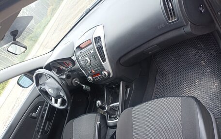 KIA cee'd I рестайлинг, 2010 год, 700 000 рублей, 8 фотография