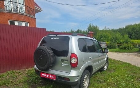 Chevrolet Niva I рестайлинг, 2012 год, 395 000 рублей, 2 фотография