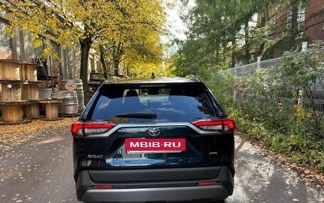 Toyota RAV4, 2019 год, 2 500 000 рублей, 20 фотография