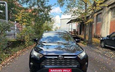 Toyota RAV4, 2019 год, 2 500 000 рублей, 17 фотография