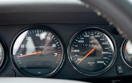 Porsche 911, 1992 год, 28 000 000 рублей, 19 фотография