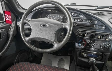 Chevrolet Niva I рестайлинг, 2005 год, 299 000 рублей, 14 фотография