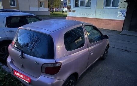 Toyota Vitz, 1999 год, 300 000 рублей, 2 фотография
