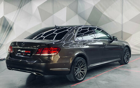Mercedes-Benz E-Класс, 2013 год, 1 860 000 рублей, 6 фотография