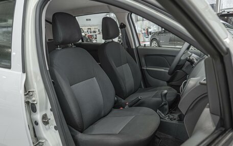 Renault Sandero II рестайлинг, 2017 год, 990 000 рублей, 8 фотография