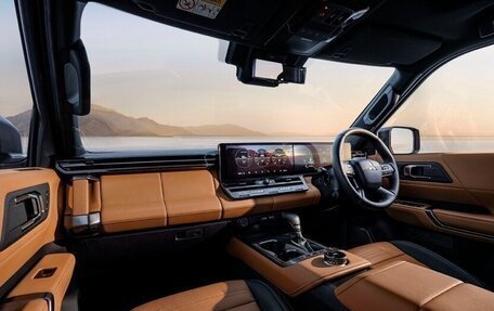 Mitsubishi Pajero IV, 2026 год, 10 645 000 рублей, 9 фотография