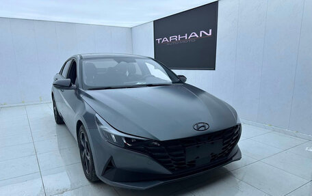 Hyundai Elantra, 2022 год, 2 100 000 рублей, 2 фотография