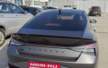 Hyundai Elantra, 2022 год, 2 100 000 рублей, 6 фотография