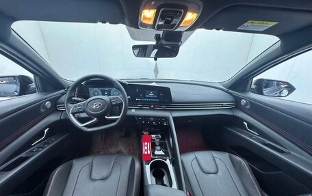Hyundai Elantra, 2022 год, 2 100 000 рублей, 4 фотография