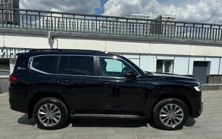 Toyota Land Cruiser, 2022 год, 9 500 000 рублей, 2 фотография