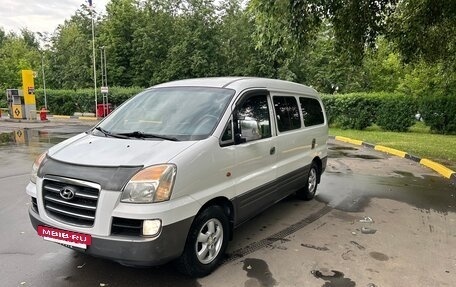 Hyundai Starex I рестайлинг, 2007 год, 830 000 рублей, 2 фотография