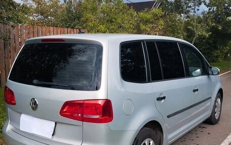 Volkswagen Touran III, 2011 год, 1 200 000 рублей, 9 фотография