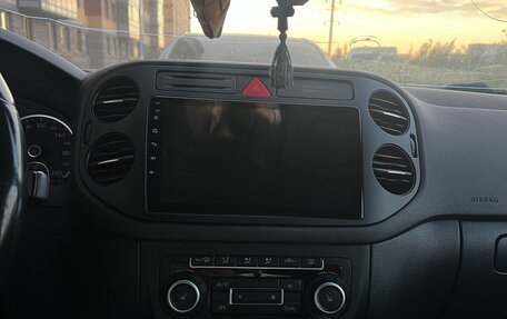 Volkswagen Tiguan I, 2010 год, 650 000 рублей, 7 фотография