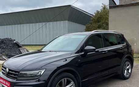 Volkswagen Tiguan II, 2019 год, 3 000 000 рублей, 3 фотография
