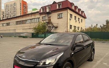 KIA Rio IV, 2018 год, 1 590 000 рублей, 1 фотография