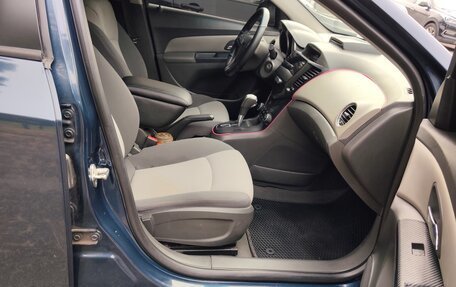 Chevrolet Cruze II, 2010 год, 385 000 рублей, 17 фотография