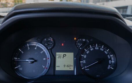 Toyota Land Cruiser Prado 150 рестайлинг 2, 2018 год, 4 369 000 рублей, 12 фотография