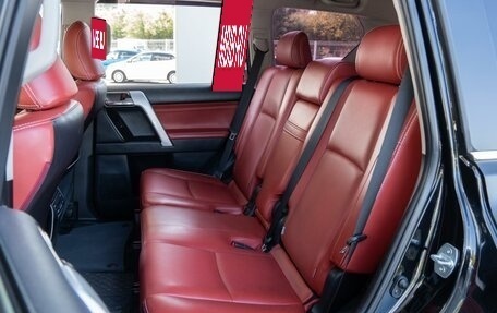 Toyota Land Cruiser Prado 150 рестайлинг 2, 2018 год, 4 369 000 рублей, 9 фотография