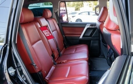 Toyota Land Cruiser Prado 150 рестайлинг 2, 2018 год, 4 369 000 рублей, 7 фотография