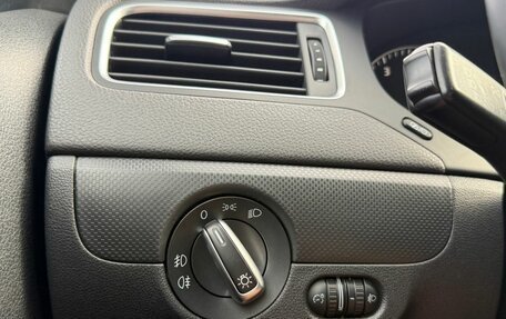Volkswagen Jetta VI, 2014 год, 900 000 рублей, 14 фотография