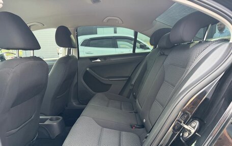 Volkswagen Jetta VI, 2014 год, 900 000 рублей, 25 фотография