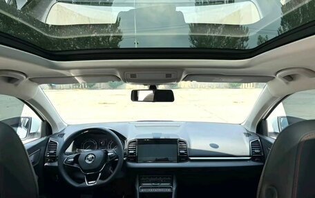 Skoda Karoq I, 2022 год, 2 050 000 рублей, 3 фотография