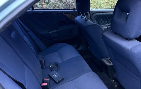 Mitsubishi Carisma I, 2002 год, 227 000 рублей, 3 фотография