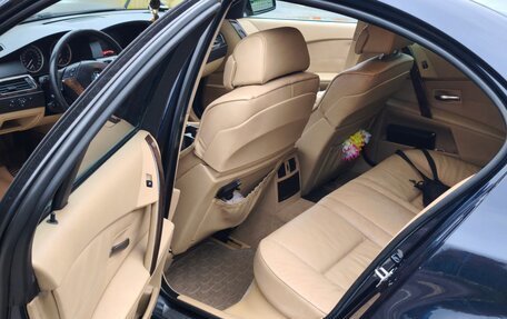 BMW 5 серия, 2005 год, 1 000 000 рублей, 6 фотография