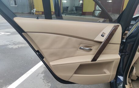 BMW 5 серия, 2005 год, 1 000 000 рублей, 14 фотография