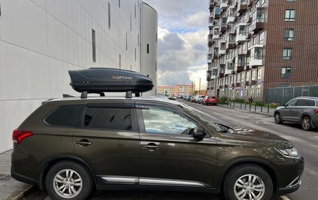 Mitsubishi Outlander III рестайлинг 3, 2018 год, 1 585 000 рублей, 4 фотография