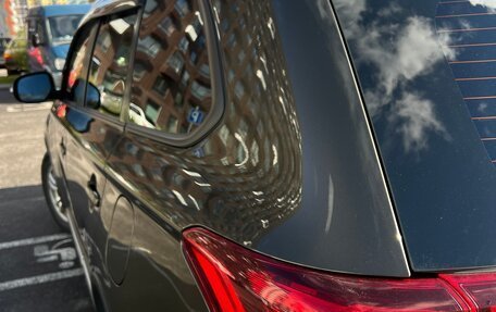 Mitsubishi Outlander III рестайлинг 3, 2018 год, 1 585 000 рублей, 8 фотография
