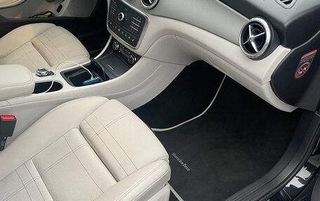 Mercedes-Benz GLA, 2016 год, 2 100 000 рублей, 9 фотография